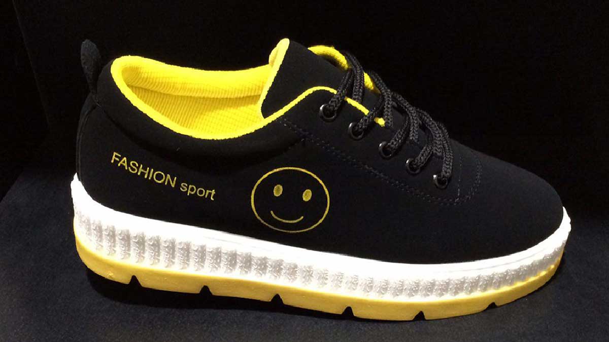 کفش لبخند مشکی زرد